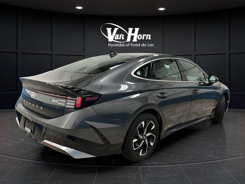 Used 2025 Hyundai Sonata SEL FWD image 7