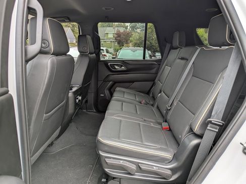 Used 2023 GMC Yukon SLT image 29