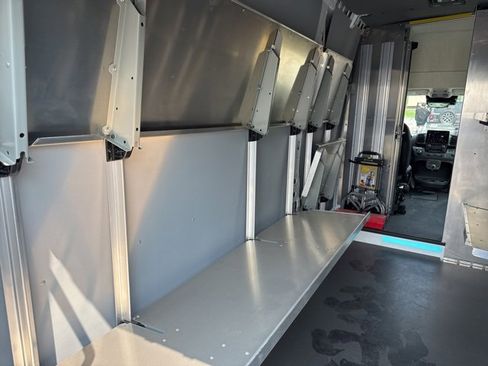 Used 2024 RAM ProMaster 3500 w/ Delivery Van Package image 7