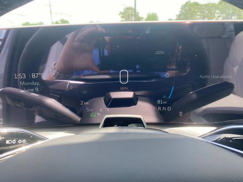 New 2026 Cadillac Vistiq Sport image 15