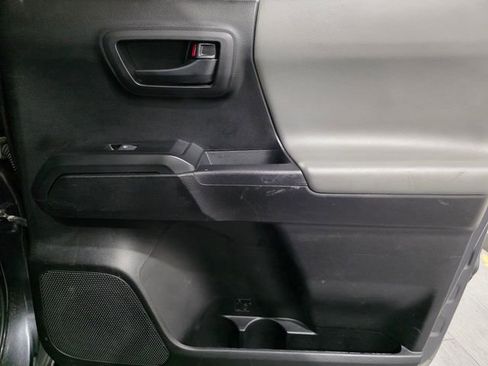 Used 2023 Toyota Tacoma SR AWD/4WD image 12