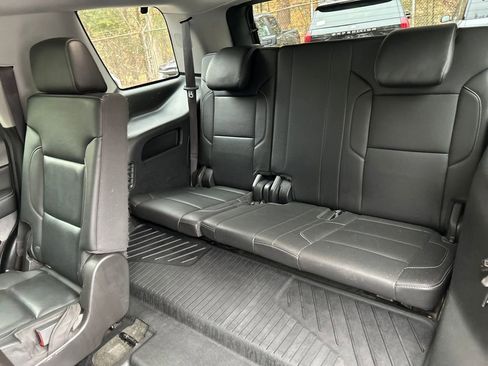 Used 2018 GMC Yukon SLT image 25