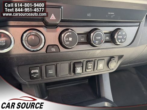 Used 2019 Toyota Tacoma TRD Sport image 21