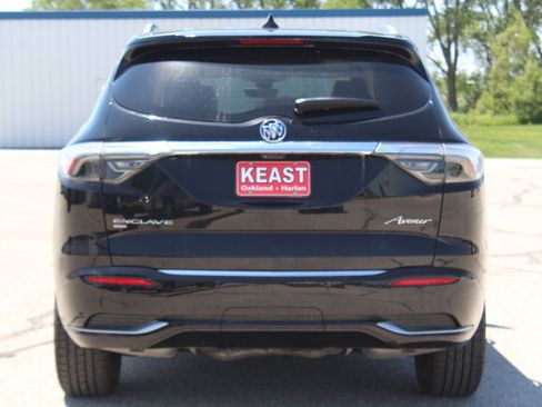 Used 2023 Buick Enclave Avenir w/ Avenir Technology Package AWD/4WD image 6