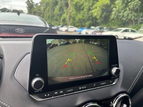 Used 2025 Nissan Sentra SV FWD image 20