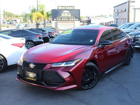Used 2019 Toyota Avalon Touring w/ Preferred Accessory Package FWD image 43