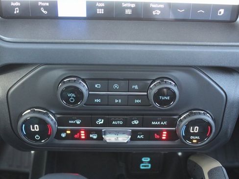 Used 2025 Ford Bronco Badlands image 31