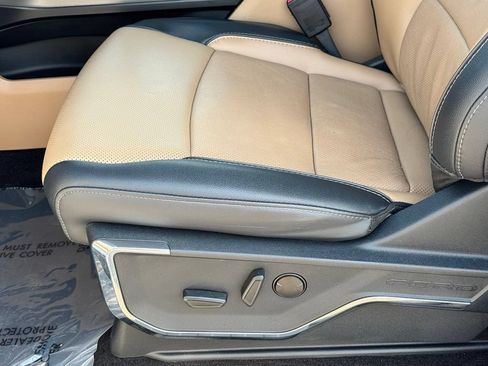 Used 2022 Ford F150 Lariat AWD/4WD image 17