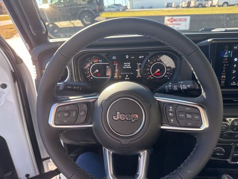 New 2026 Jeep Wrangler Unlimited Sahara AWD/4WD image 37