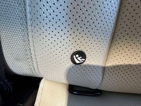 Used 2021 Land Rover Defender 110 S image 19