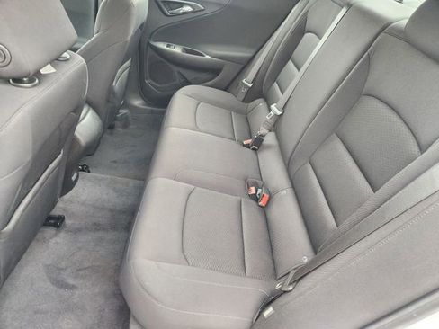 Used 2022 Chevrolet Malibu LS FWD image 28