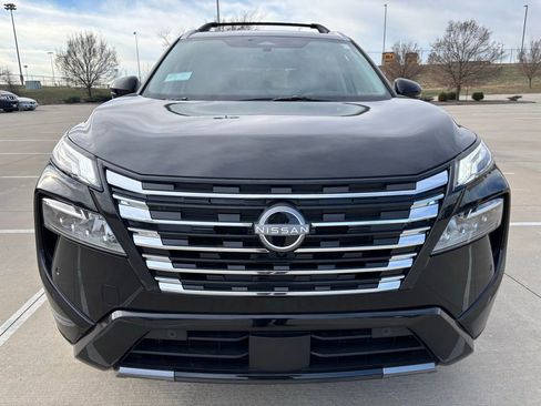 New 2026 Nissan Rogue Platinum w/ Platinum Premium Package image 3