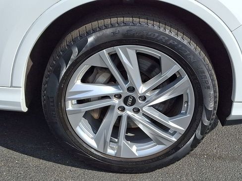 Used 2023 Audi Q7 2.0T Premium w/ Convenience Package AWD/4WD image 15