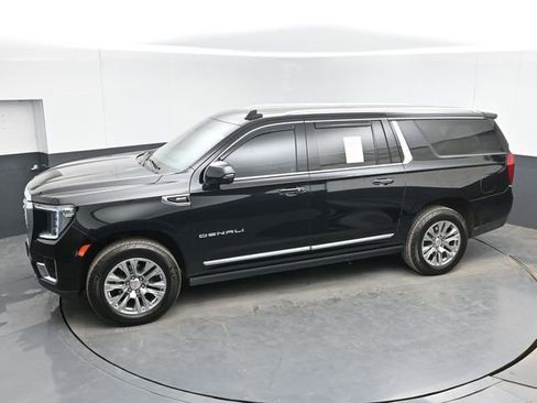 Used 2022 GMC Yukon XL Denali w/ Max Trailering Package AWD/4WD image 37