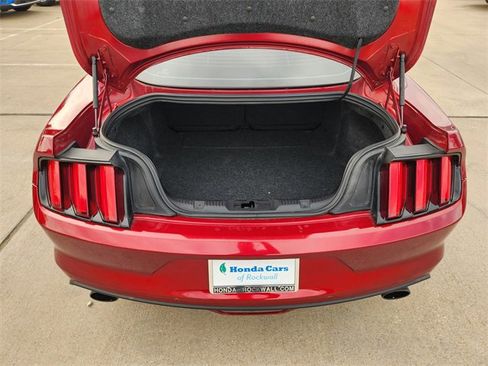 Used 2017 Ford Mustang GT Premium image 18