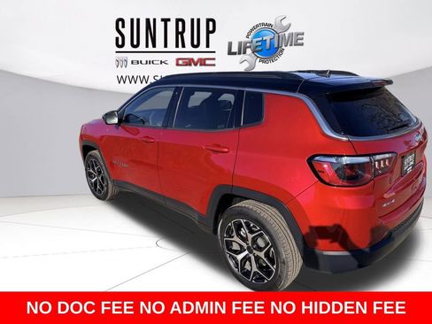 Used 2025 Jeep Compass Limited AWD/4WD image 3