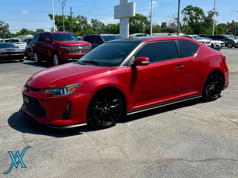 Used 2016 Scion tC FWD image 3