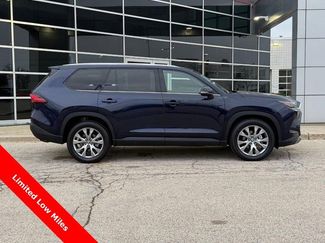 Used 2024 Toyota Grand Highlander Limited video 2