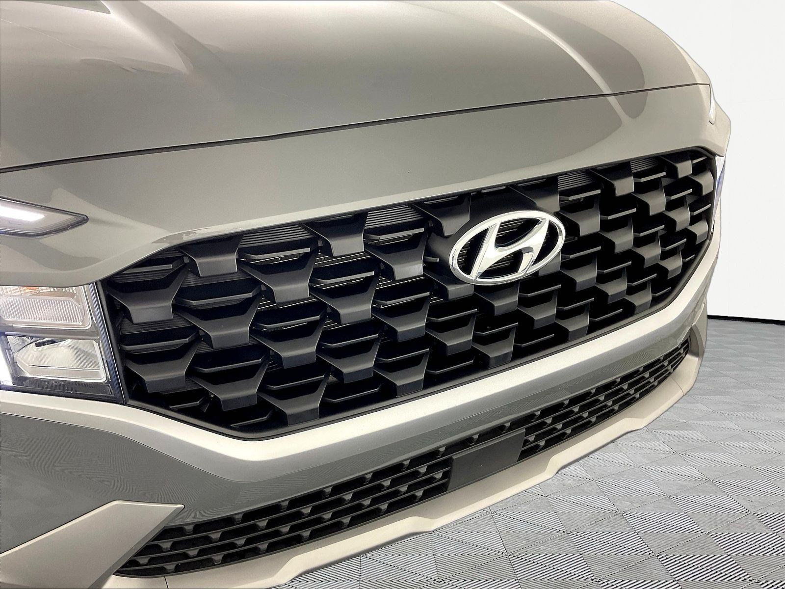 Used 2023 Hyundai Santa Fe SEL AWD/4WD image 32