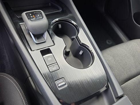 New 2026 Nissan Rogue SV FWD image 22
