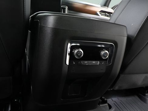Used 2025 GMC Yukon XL Denali w/ Sun & Power Step Package AWD/4WD image 27