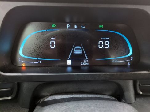 Certified 2025 Hyundai Elantra Sport FWD image 18