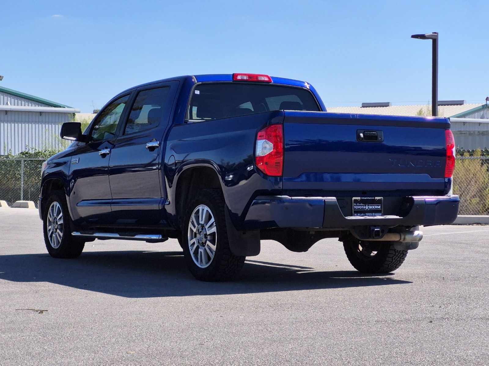 Used 2015 Toyota Tundra Platinum RWD image 3