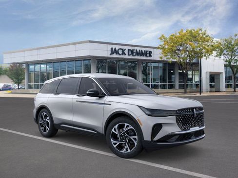 New 2026 Lincoln Nautilus Premier w/ Equipment Group 102A image 7