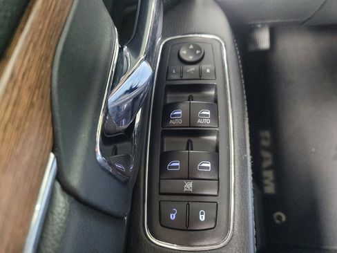 Used 2018 RAM 1500 Laramie w/ Convenience Group image 27