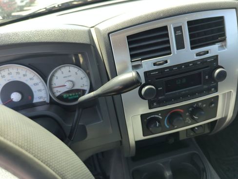 Used 2005 Dodge Dakota Laramie AWD/4WD image 24