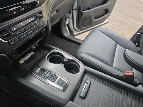 Used 2022 Honda Passport EX-L image 26