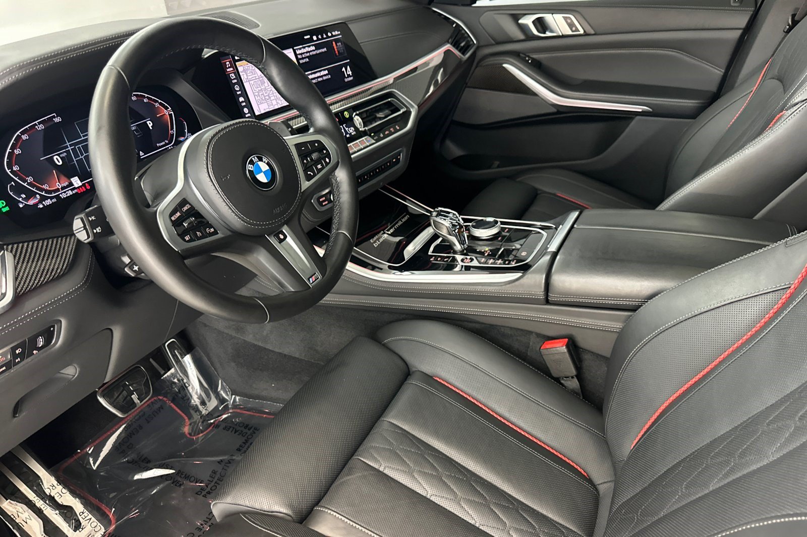 Used 2022 BMW X5 xDrive40i w/ M Sport Package AWD/4WD image 4