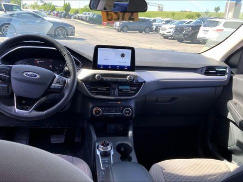Used 2021 Ford Escape SE w/ Cold Weather Package AWD/4WD image 8