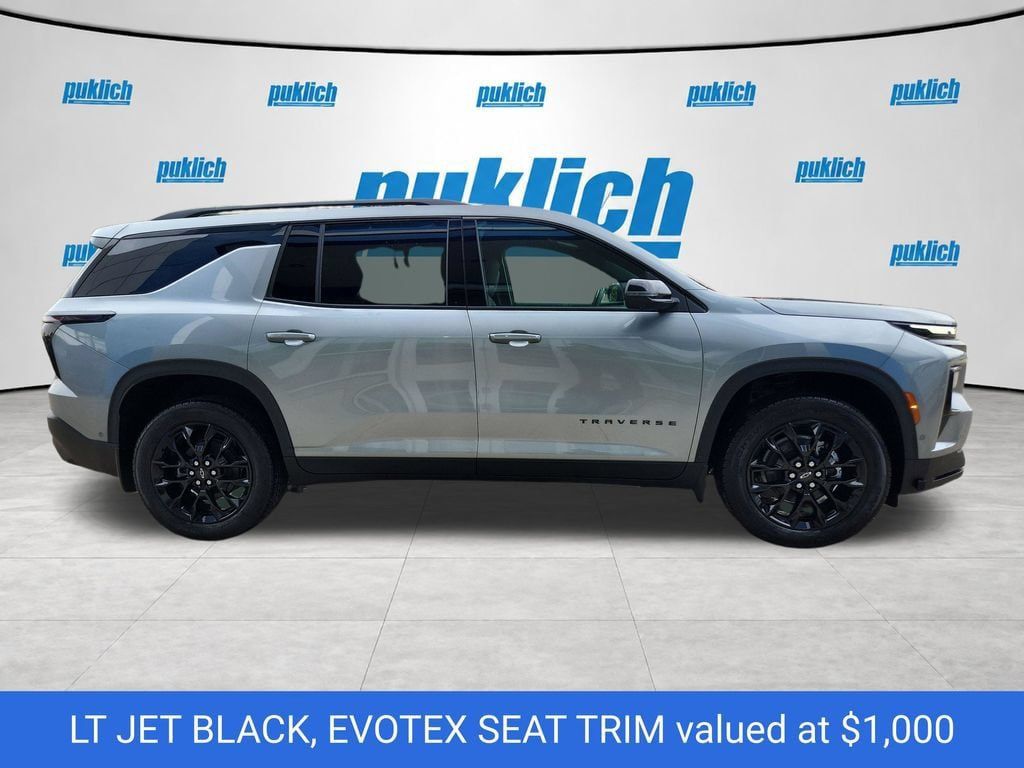 New 2026 Chevrolet Traverse LT w/ Enhanced Driving Package AWD/4WD image 8