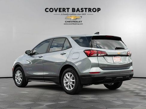 Used 2024 Chevrolet Equinox LS w/ Driver Confidence II Package FWD image 2