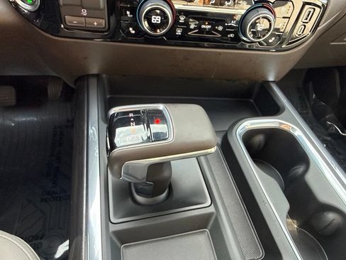Used 2024 Chevrolet Silverado 1500 LTZ w/ Technology Package AWD/4WD image 17