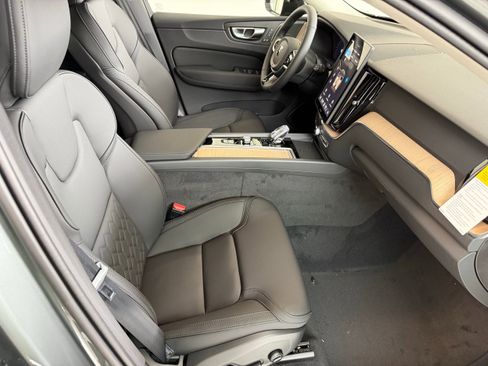 New 2026 Volvo XC60 B5 Plus w/ Protection Package Premier image 18