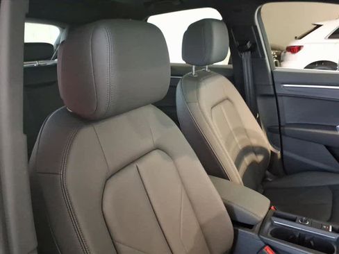 Certified 2025 Audi Q3 2.0T Premium w/ Convenience Package image 24