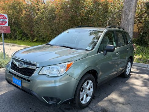 Used 2016 Subaru Forester 2.5i w/ Alloy Wheel Package AWD/4WD image 2