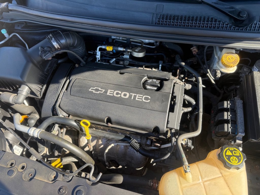 Used 2014 Chevrolet Sonic LT FWD image 13