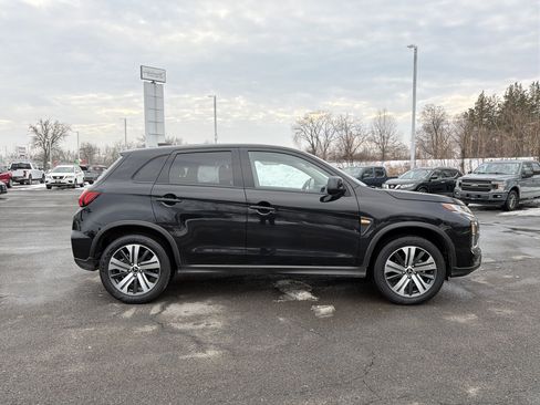 Used 2024 Mitsubishi Outlander Sport ES image 4