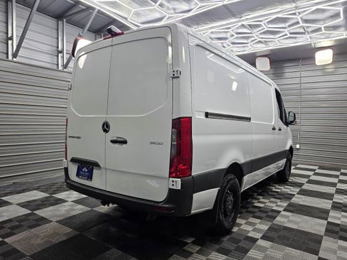 Used 2019 Mercedes-Benz Sprinter 144 image 5