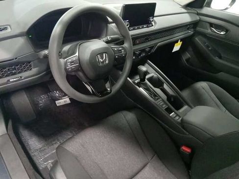 Used 2023 Honda Accord LX image 18