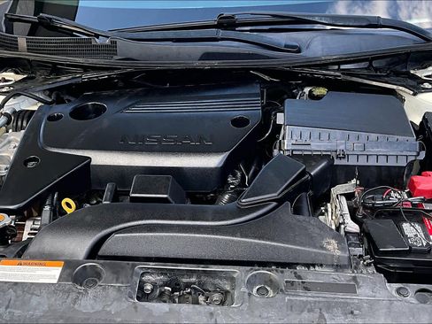 Used 2017 Nissan Altima 2.5 SR w/ Midnight Edition Package image 31