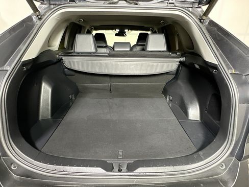 Used 2021 Toyota RAV4 XLE Premium FWD image 31