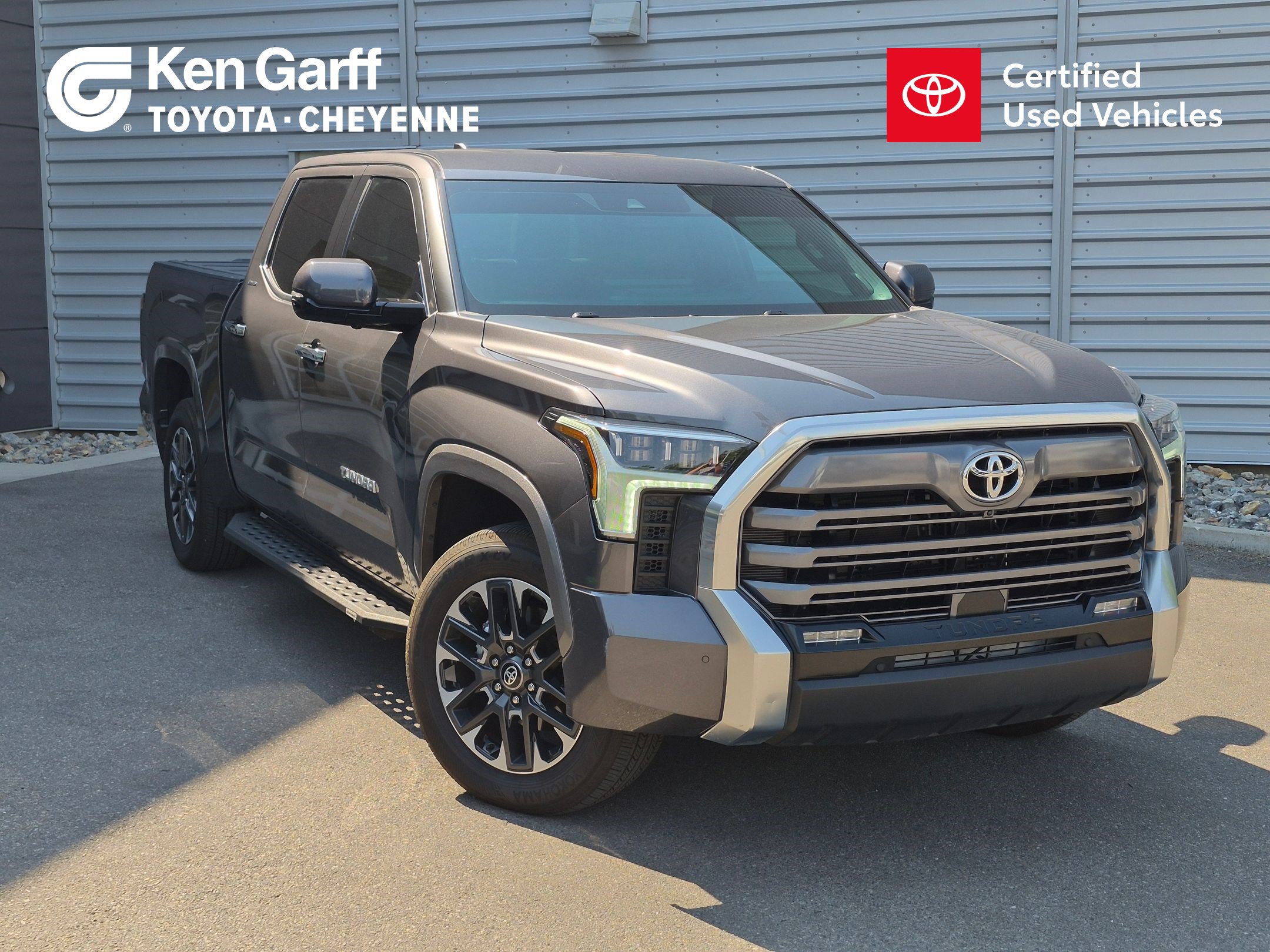 Used 2025 Toyota Tundra Limited AWD/4WD image 1