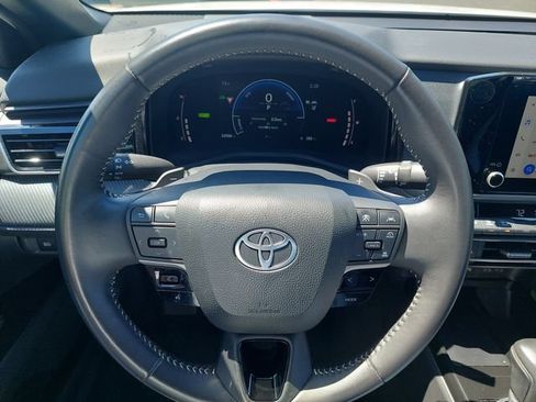 Certified 2025 Toyota Camry SE FWD image 23