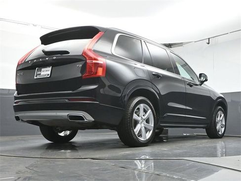 Used 2021 Volvo XC90 T5 Momentum w/ Climate Package image 39