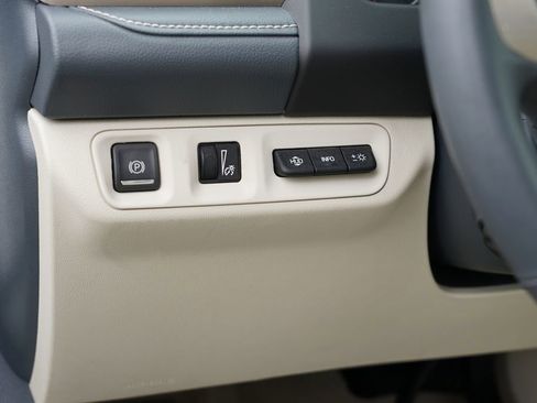 Used 2023 GMC Acadia Denali w/ Denali Ultimate Package image 20