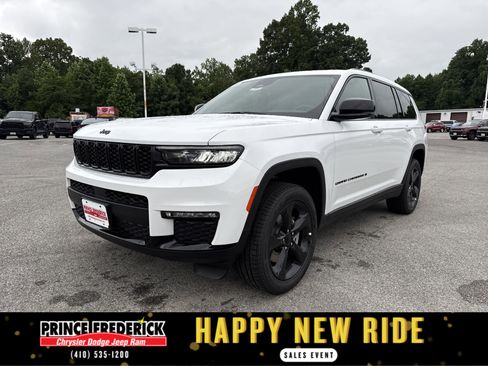 New 2025 Jeep Grand Cherokee L Limited w/ Black Appearance Package image 7